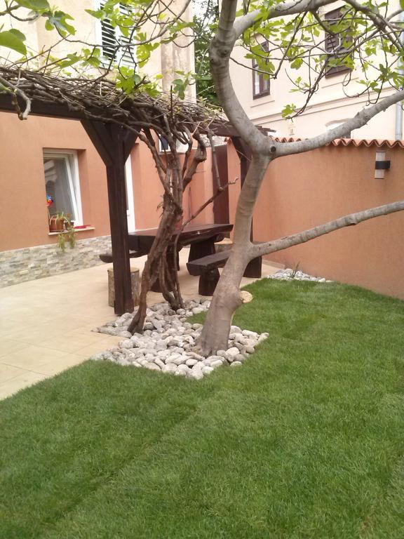 Karla Babic Apartment Senj  Room photo